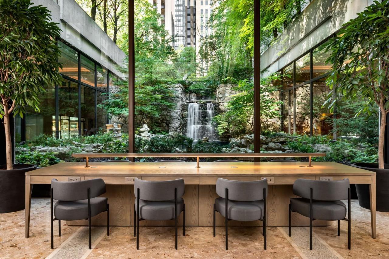 Sheraton Centre Toronto Hotel Exterior foto