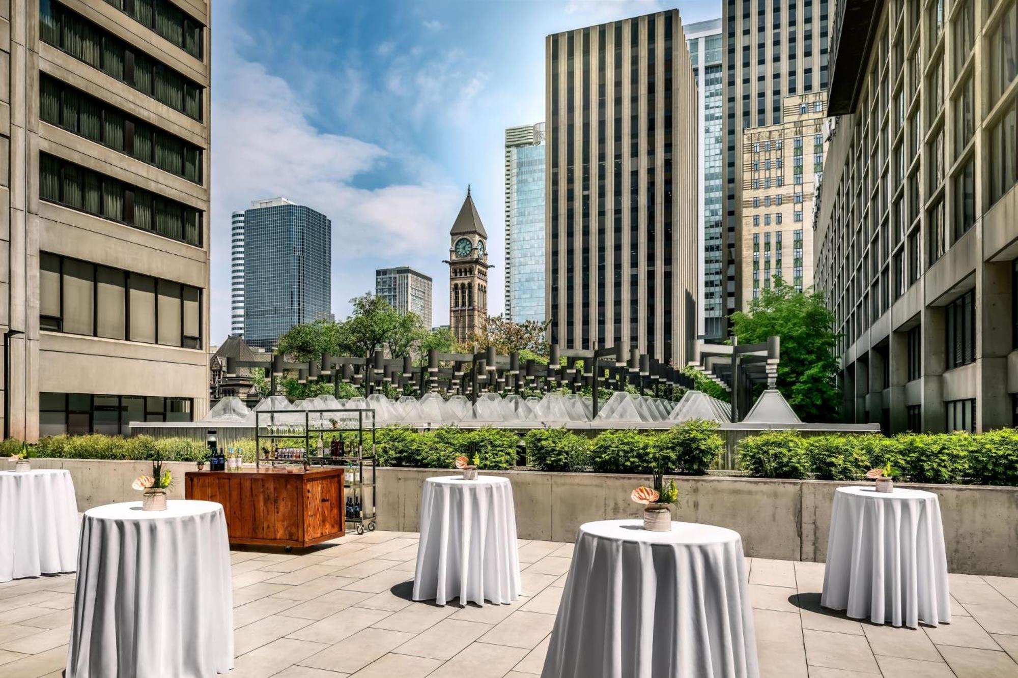 Sheraton Centre Toronto Hotel Exterior foto